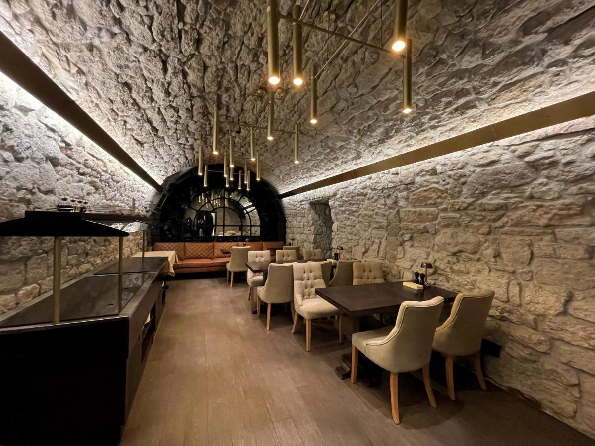 Best Western Plus Market Square Львов Экстерьер фото