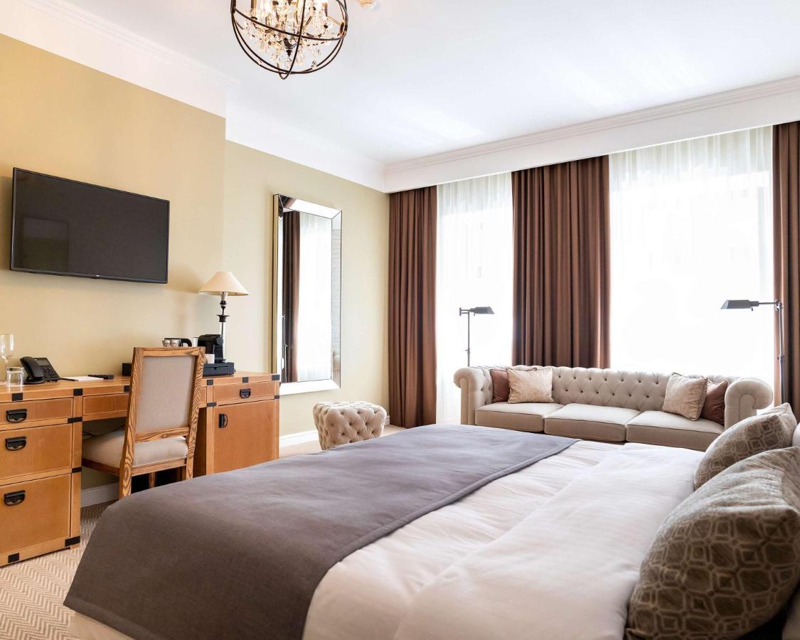 Best Western Plus Market Square Львов Экстерьер фото