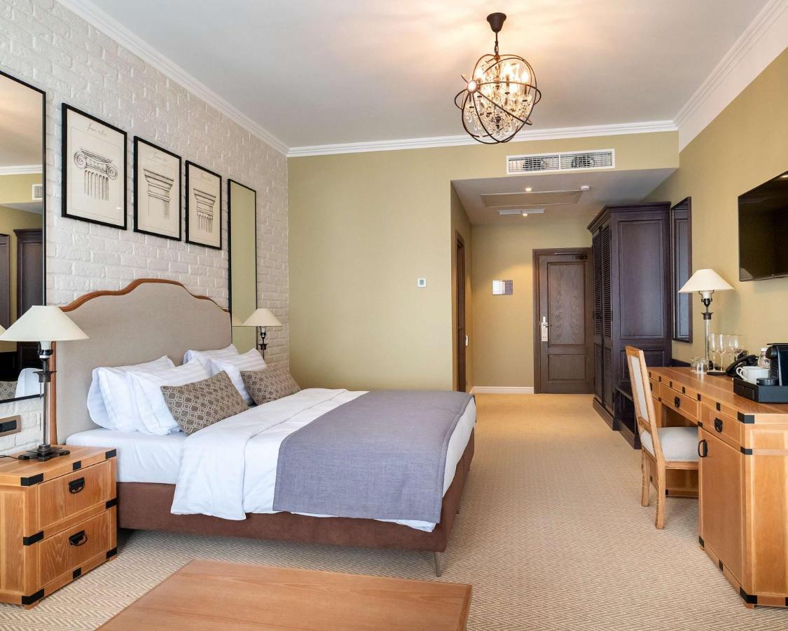 Best Western Plus Market Square Львов Экстерьер фото
