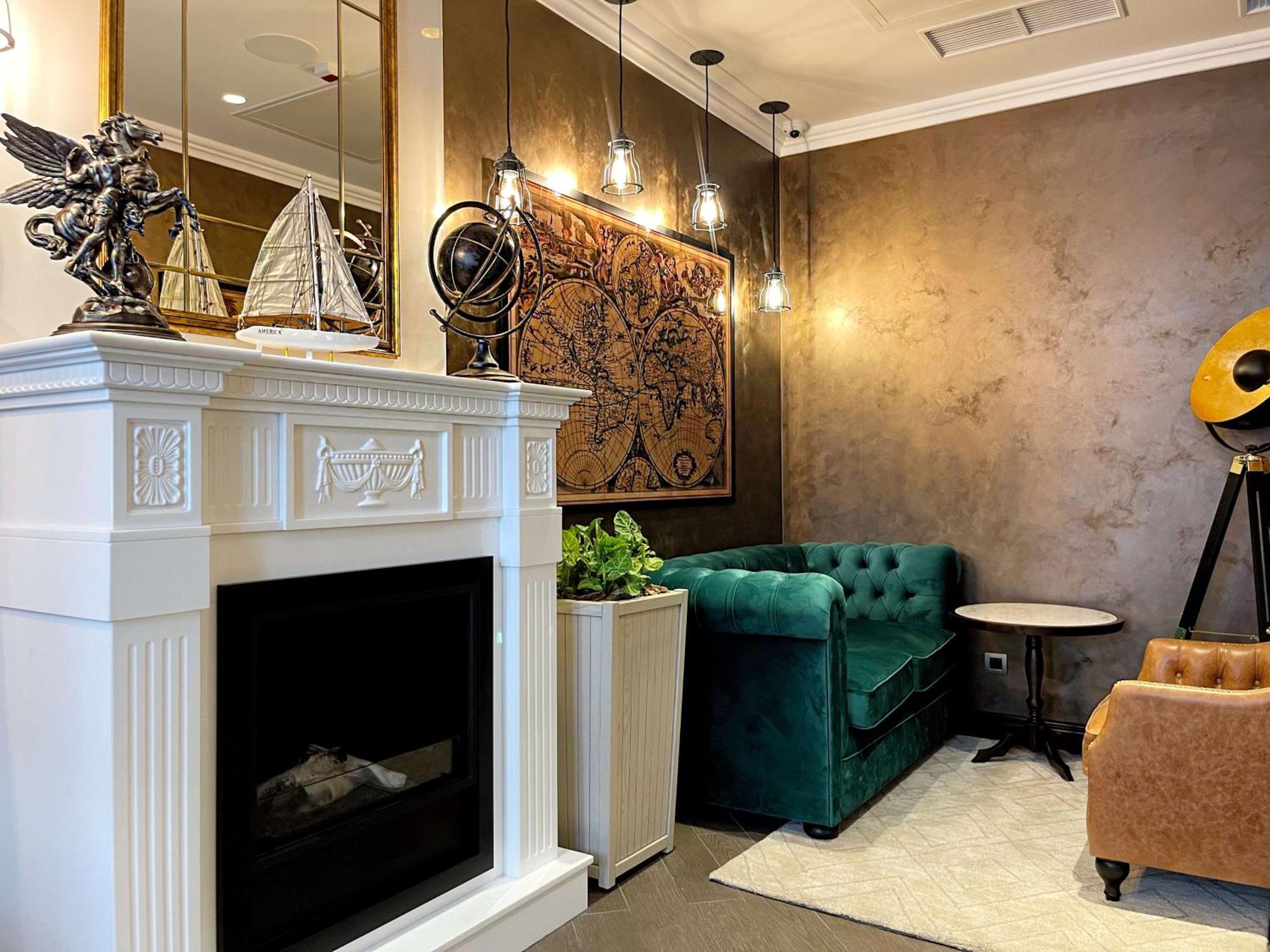 Best Western Plus Market Square Львов Экстерьер фото