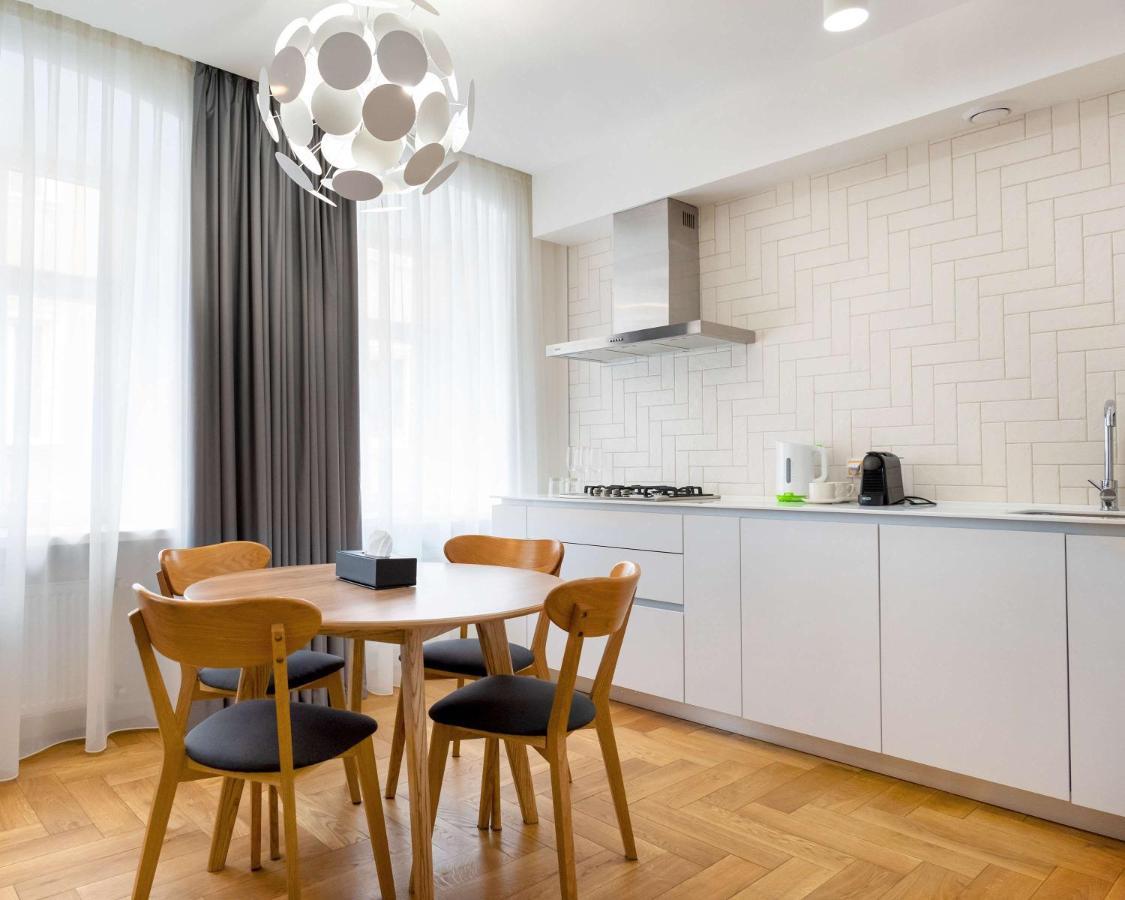Best Western Plus Market Square Львов Экстерьер фото